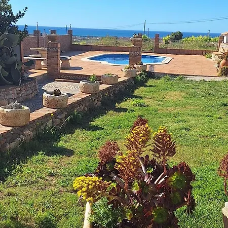 Masia St Salvador 1582 Holiday home *