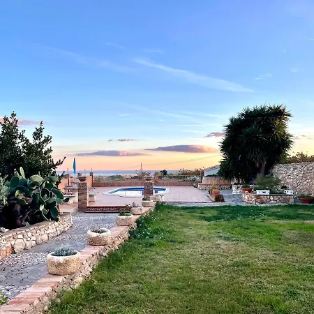 Masia St Salvador 1582 Holiday home *